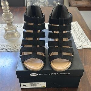 Dr. Scholl's Women's Black Strappy Sandals size 10. Gladiator style. 3.25" heel